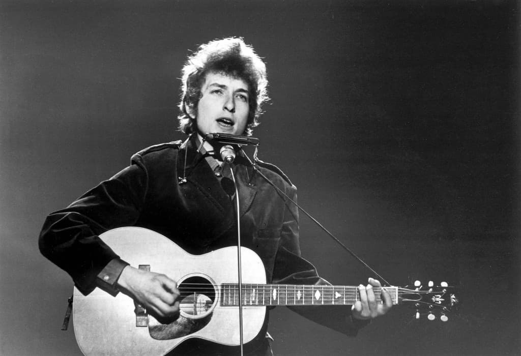 140624-bob-dylan-1457_fc36cf65fb1e95993f7f2af408bc9600-nbcnews-ux-2880-1000