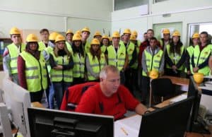 Нови 25 ученици прекрачиха прага на „Асарел-Медет“ по програмата за дуално обучение