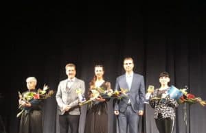 Анета Калпакова – диригент на смесен хор при НЧ „Виделина“, получи престижно отличие