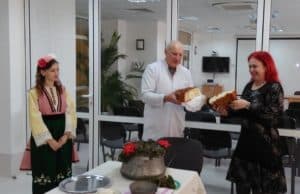 Денят на родилната помощ бе отпразнуван в „Уни Хоспитал“