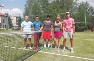 турнир по тенис на корт