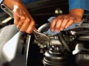 Автомонтьор от Панагюрище трогна клиент с широкото си сърце