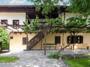 С изложба отбелязваме 70 годишнината на къщата-музей „Райна Княгиня”