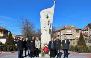 В Панагюрище почетоха паметта на жертвите на комунизма