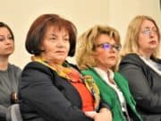 Писмо от Янка Такева лобира учителите да предпочетат конкретно издателство