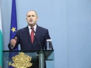 Президентът налага вето на закона за извънредното положение