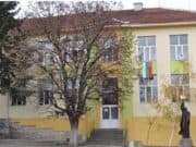 Фирма осигури лаптопи за учениците в Стрелча