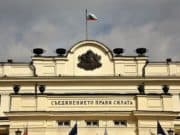 Спират се запорите на доходи. Законът за извънредното положение е готов