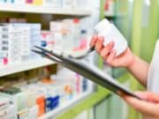 Проверяват търговските обекти и аптеките