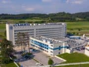 Ваксината на Janssen се поставя във Ваксинационния кабинет на „Уни Хоспитал“