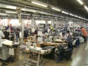 Българките, които шият скъпи дрехи, а едва оцеляват