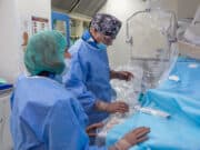 В „Уни Хоспитал“ успешно се поставят пейсмейкъри