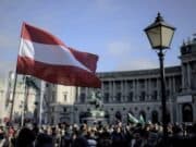 Австрия въвежда задължителна ваксинация, десетки хиляди излязоха на протест