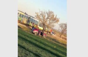 Лека кола „Ситроен“ е била ударена от влака Пловдив-Панагюрище