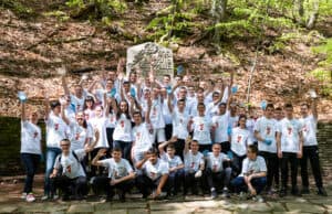 Добрите дела: Ученици от ПГИТМТ почистиха местността Оборище