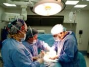 В „Уни Хоспитал“ успешно бе оперирана 4-килограмова киста