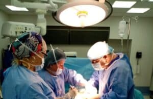 В „Уни Хоспитал“ успешно бе оперирана 7-килограмова миома