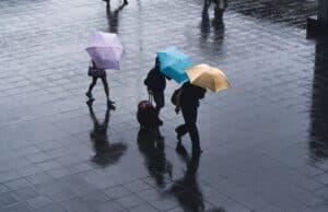 Облачен и дъждовен четвъртък