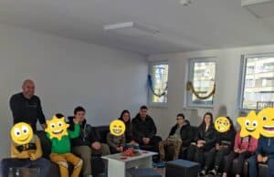 Деветокласници от СУ „Нешо Бончев“ изненадаха малчуганите от Център за работа с деца