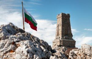 Поздрав за Трети март от „Завод за оптика“АД