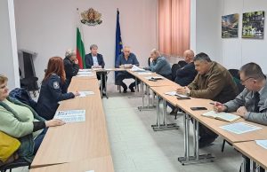 Огнище на птичи грип в Септември, Областната епизоотична комисия със спешни мерки