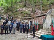Всенародно поклонение се проведе в местността Оборище