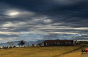 Фотофакт: Рядък вид облаци над Панагюрище