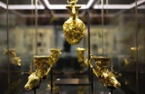 Спасяват Панагюрското съкровище от огнения ад в Лос Анджелис