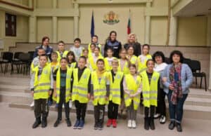 Предназначението на тел.112 представиха полицейски експерти пред деца от Детските полицейски управления