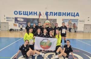 19-годишните ни хандбалистки отиват на Държавен финал!