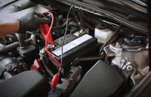 Съвети за правилна грижа за акумулатора на автомобила – не само през зимата