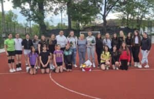 абитуриентки