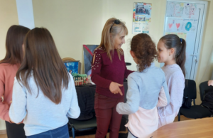 Учениците от 4А клас в ОУ „Двайсти април“ започнаха модула „Социални умения“ по програмата „Детско полицейско управление“