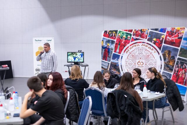 587923242_1157908156328070_2528135583910767010_n