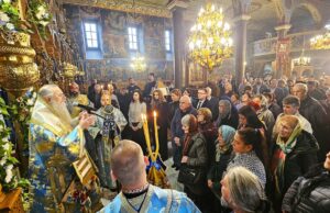 Митрополит Николай оглави празничната литургия за Въведение Богородично в Панагюрище