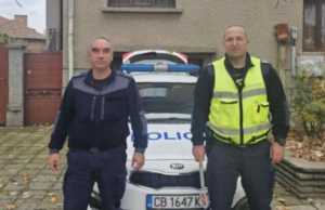Шофьор благодари на двама полицаи от РУ-Панагюрище за помощ на АМ „Тракия“