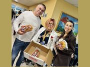 Онкологичният център на „Уни Хоспитал“ бе първата спирка на кампанията „Великден влиза в онкологичните отделения“