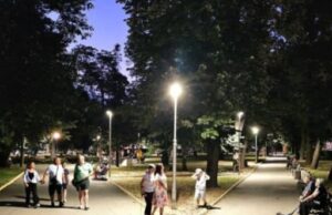Общината проверява за нерегламентирани включвания към уличното осветление